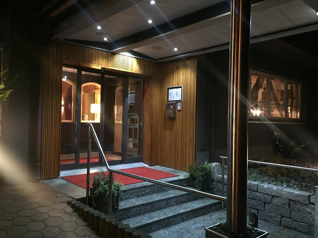 Gersthofer Auszeit Hotel Герстхофен Екстериор снимка