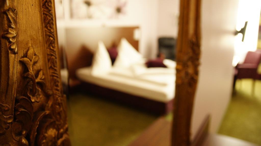 Gersthofer Auszeit Hotel Герстхофен Екстериор снимка
