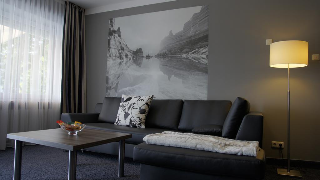 Gersthofer Auszeit Hotel Герстхофен Екстериор снимка