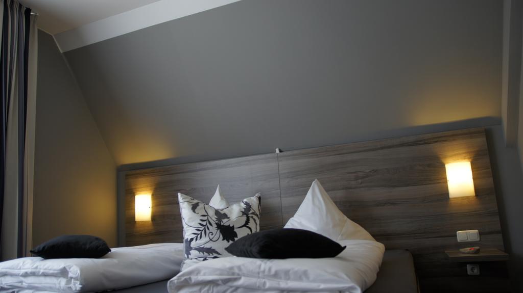Gersthofer Auszeit Hotel Герстхофен Екстериор снимка