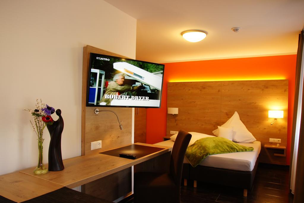 Gersthofer Auszeit Hotel Герстхофен Екстериор снимка