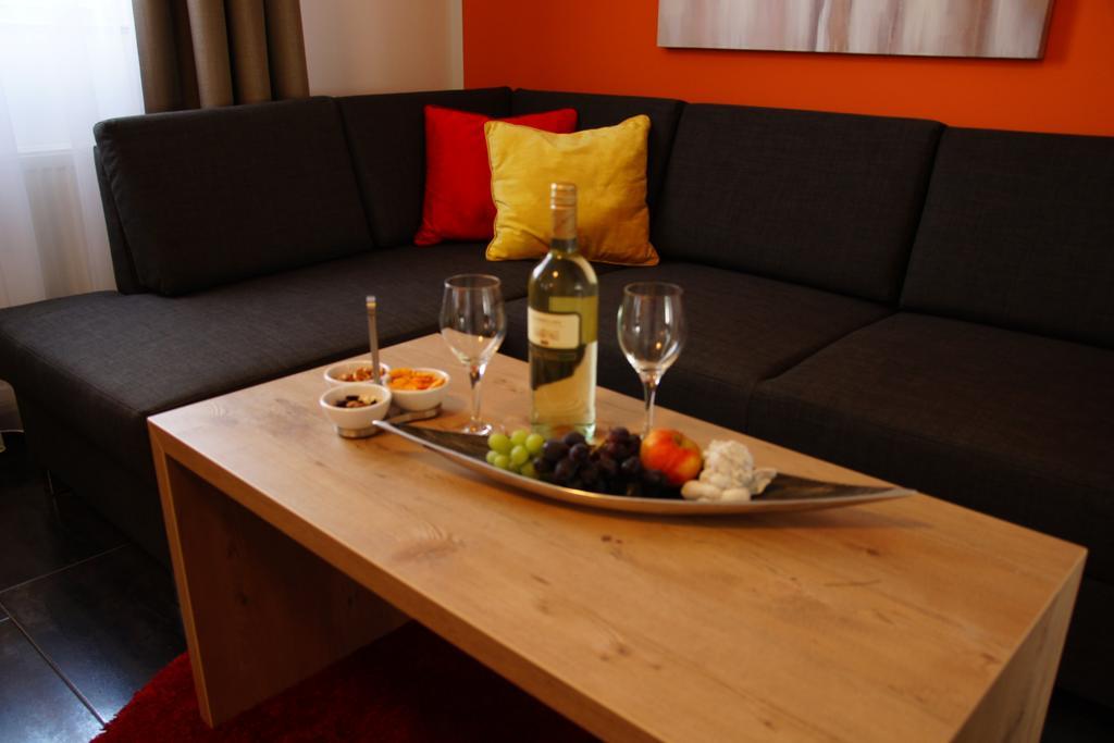 Gersthofer Auszeit Hotel Герстхофен Екстериор снимка