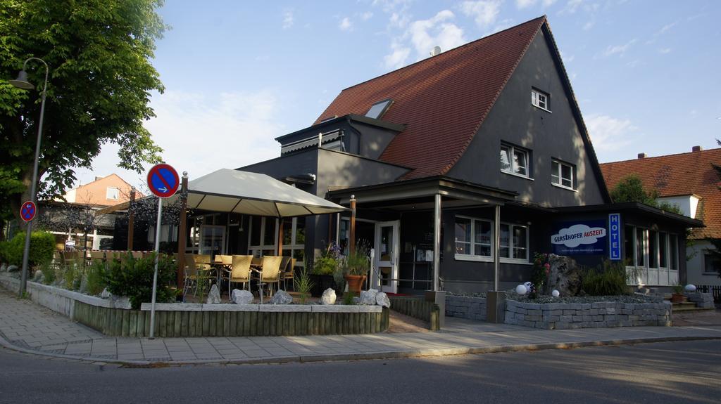 Gersthofer Auszeit Hotel Герстхофен Екстериор снимка